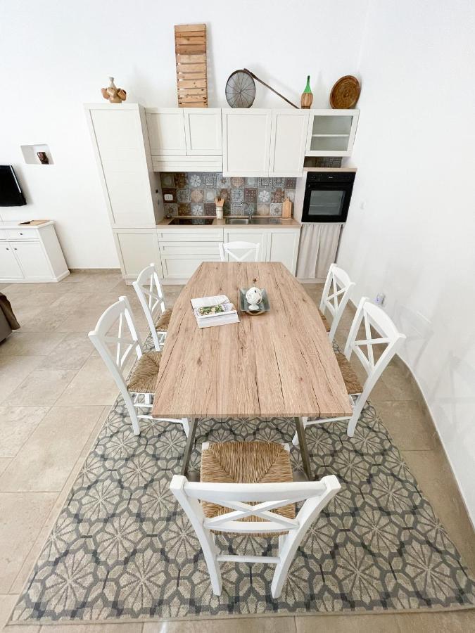 ホテル Trullo San Vincenzo Con Piscina モノーポリ エクステリア 写真